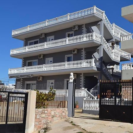John Apartments Ксаміл Екстер'єр фото